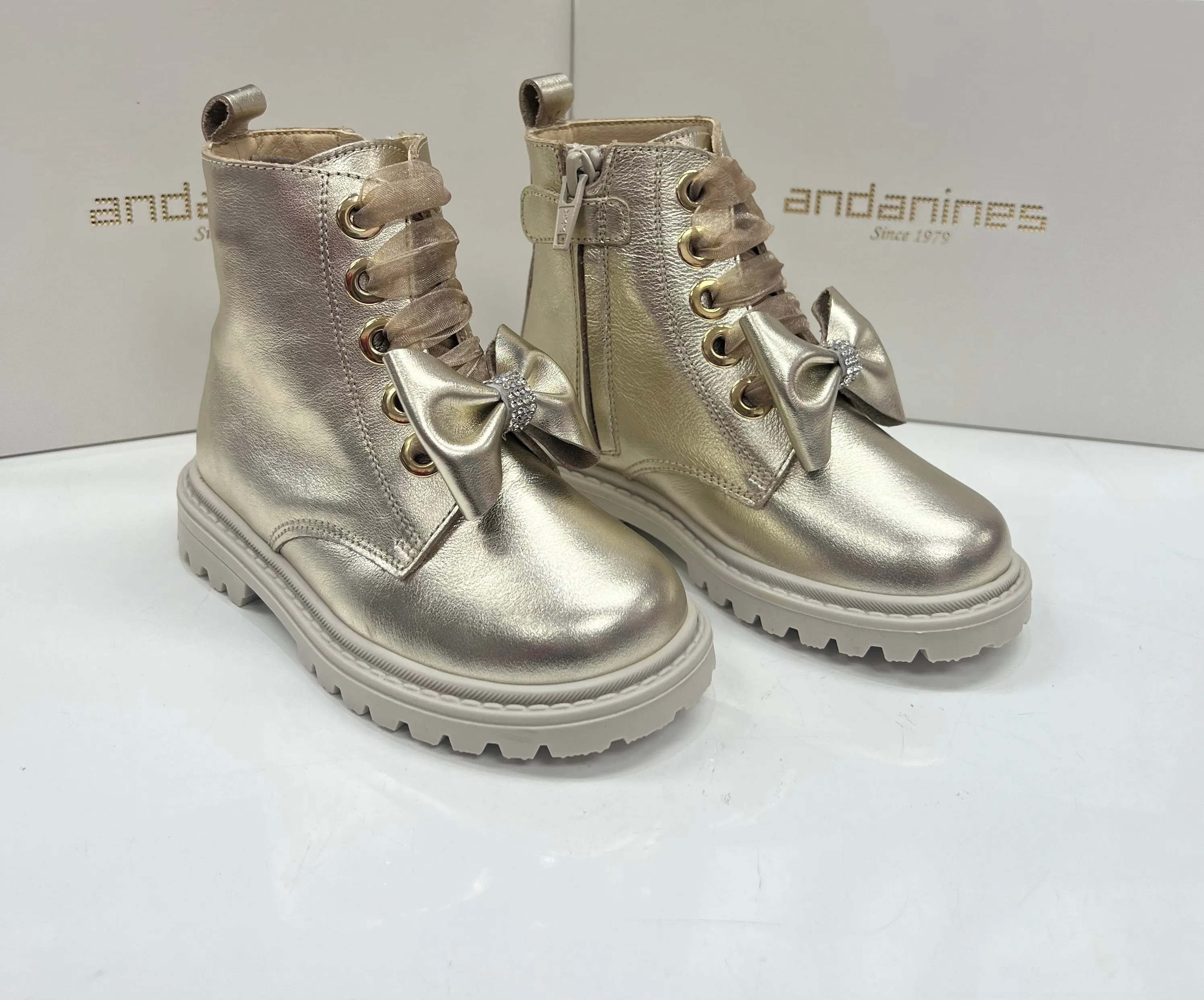 202482 Gold Bow Boot By Andanines