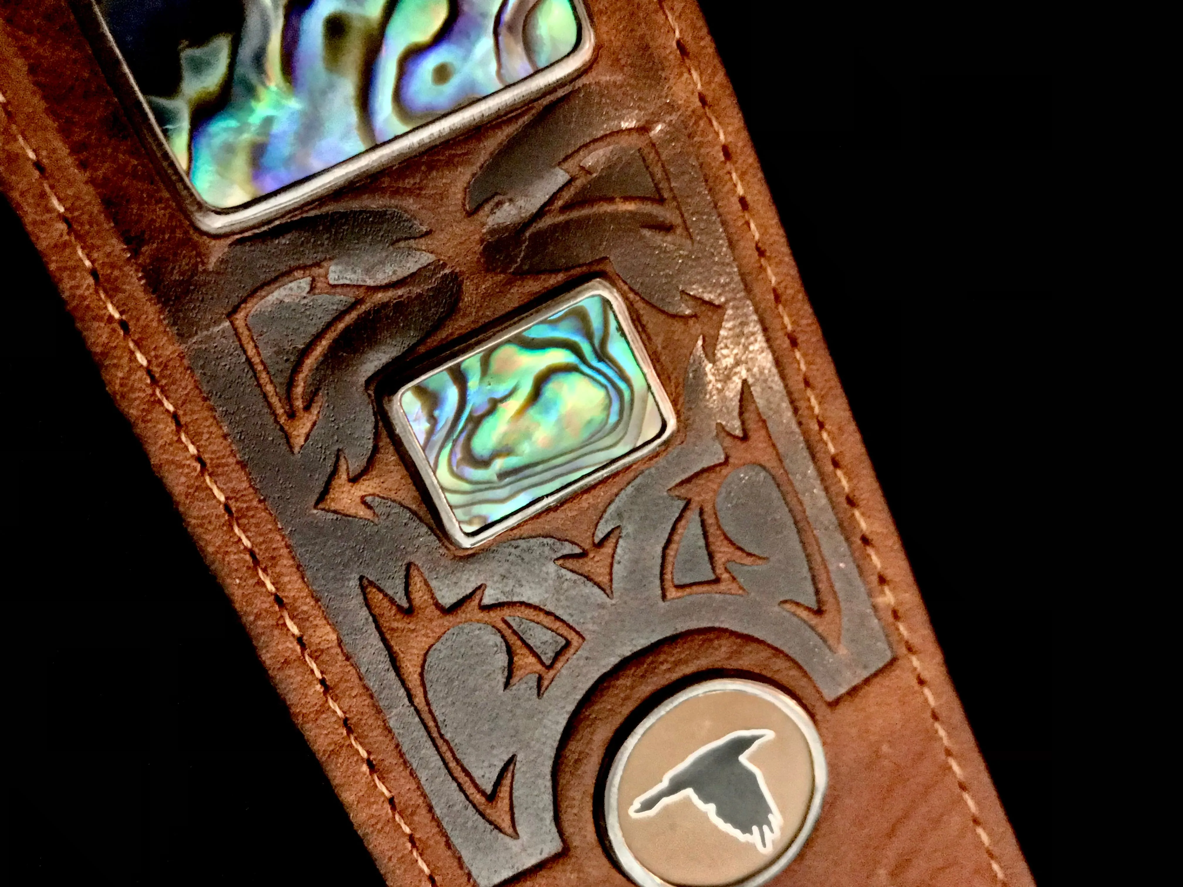 ABALONE WARRIOR CUFF – COGNAC