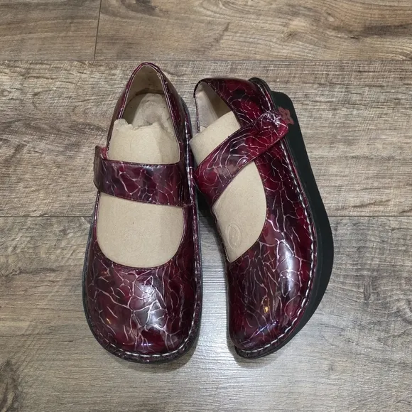 Alegria Clogs Burgundy Mary Jane Women Size 37(7)