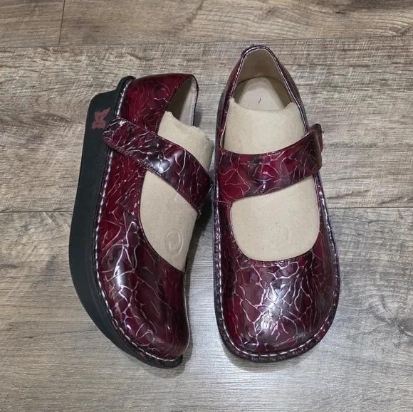 Alegria Clogs Burgundy Mary Jane Women Size 37(7)