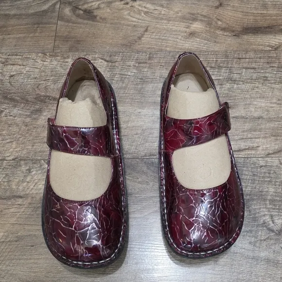 Alegria Clogs Burgundy Mary Jane Women Size 37(7)