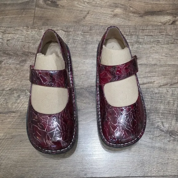 Alegria Clogs Burgundy Mary Jane Women Size 37(7)
