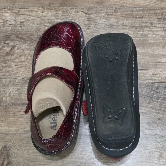 Alegria Clogs Burgundy Mary Jane Women Size 37(7)