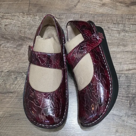 Alegria Clogs Burgundy Mary Jane Women Size 37(7)