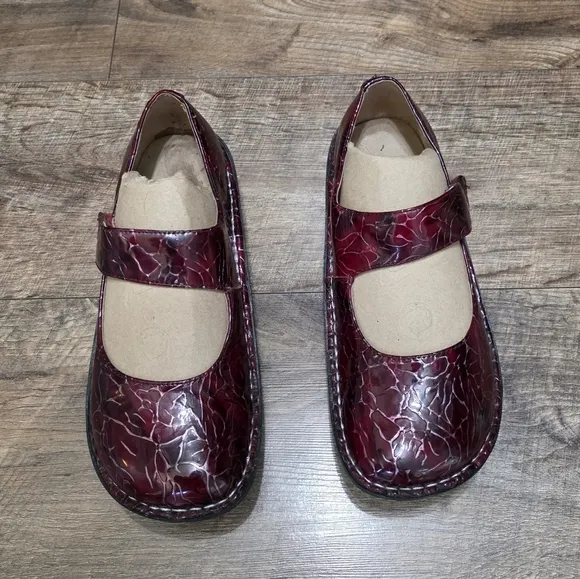 Alegria Clogs Burgundy Mary Jane Women Size 37(7)