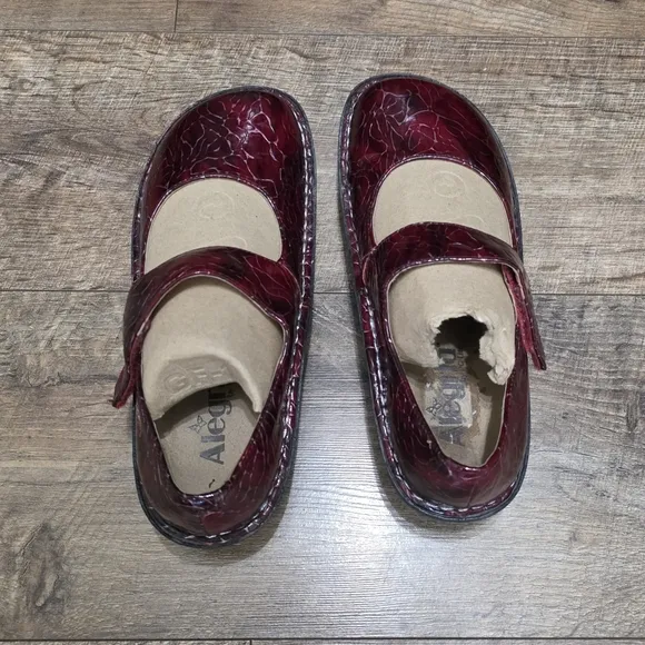 Alegria Clogs Burgundy Mary Jane Women Size 37(7)