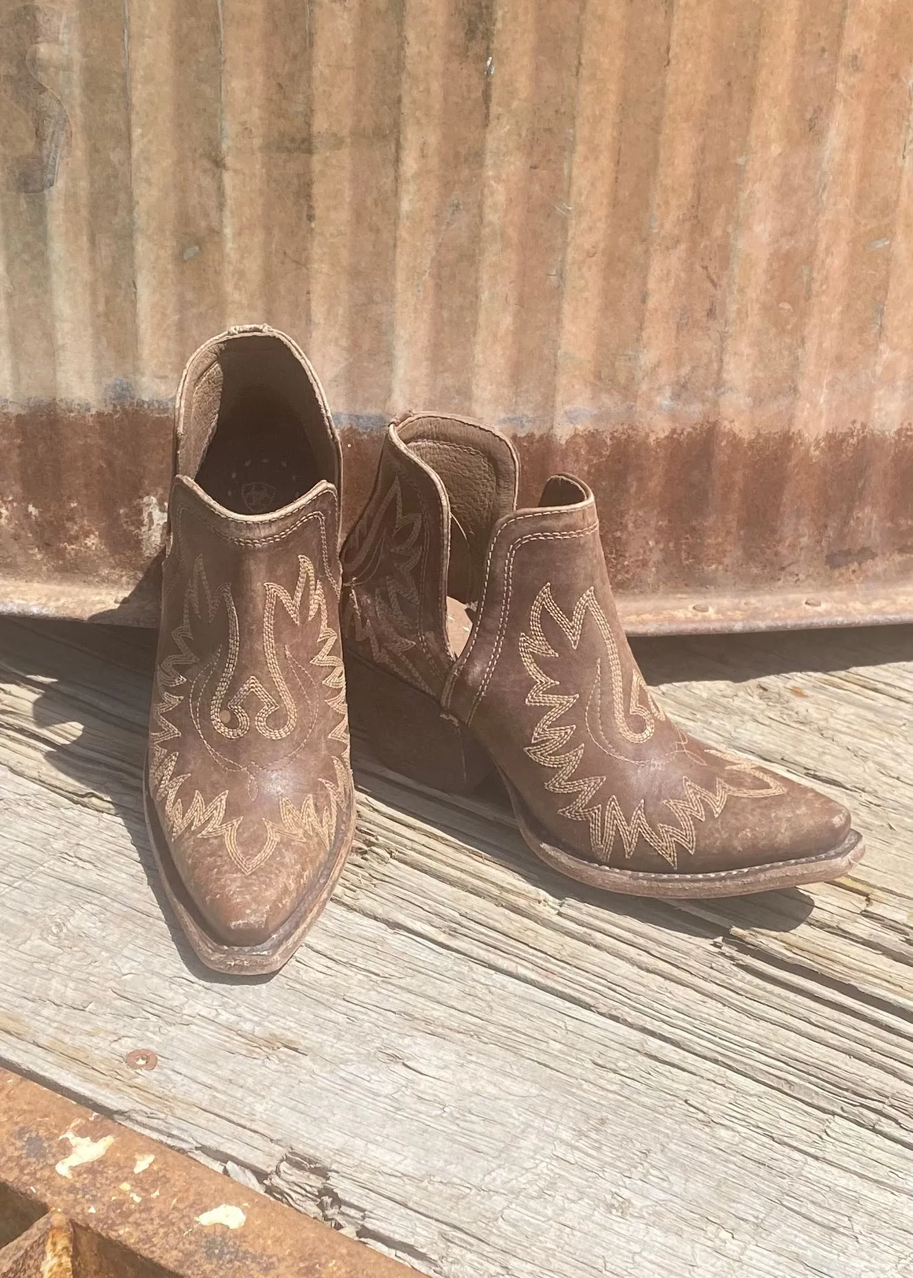 Ariat Dixon Booties