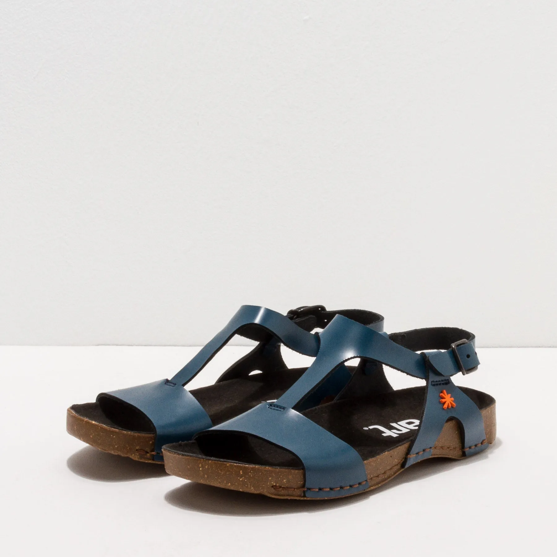 ART 0990 I Breathe City Women's Sandal