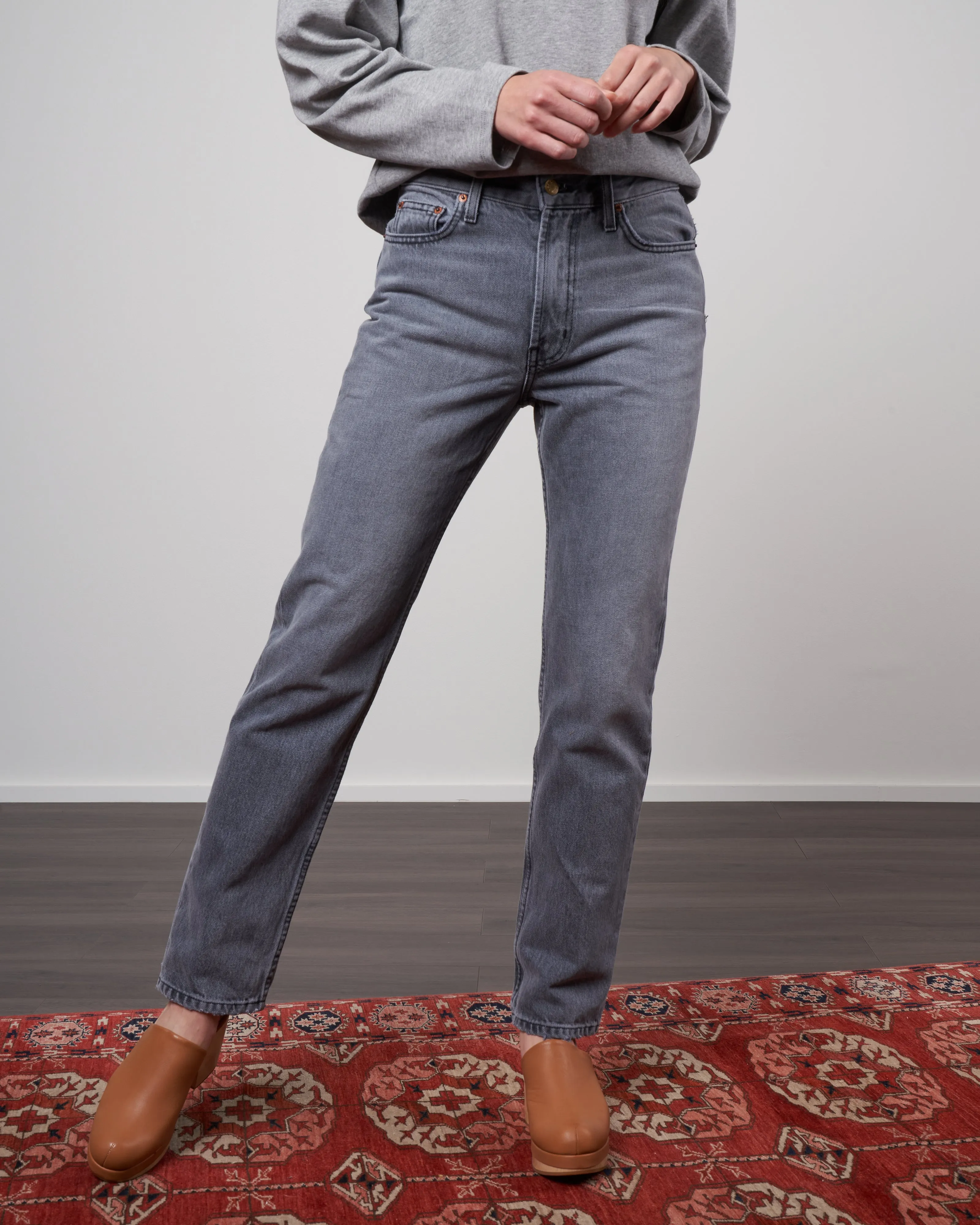 arts jean mid rise straight - tracing grey