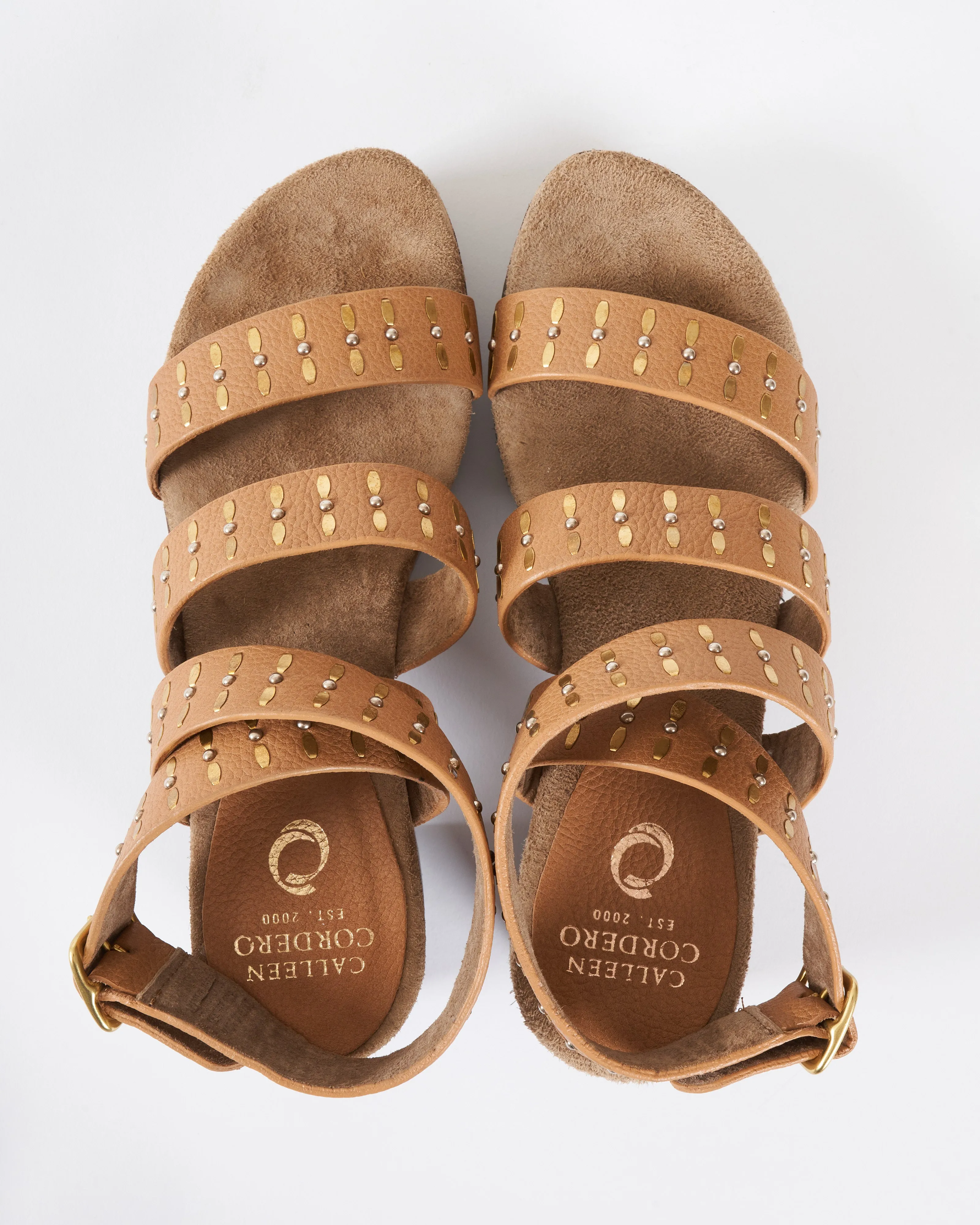 asha clog - natural nappa/nickel   brass artwork