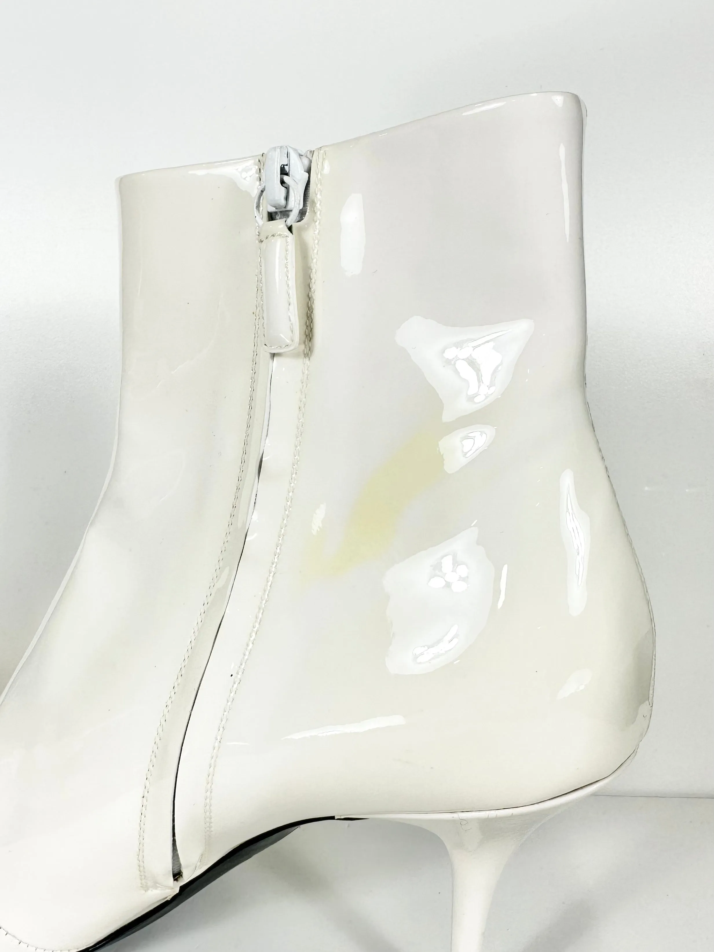 BALENCIAGA  Bb White Patent Leather Kitten Heel Ankle Boots UK 6 EU 39 👠
