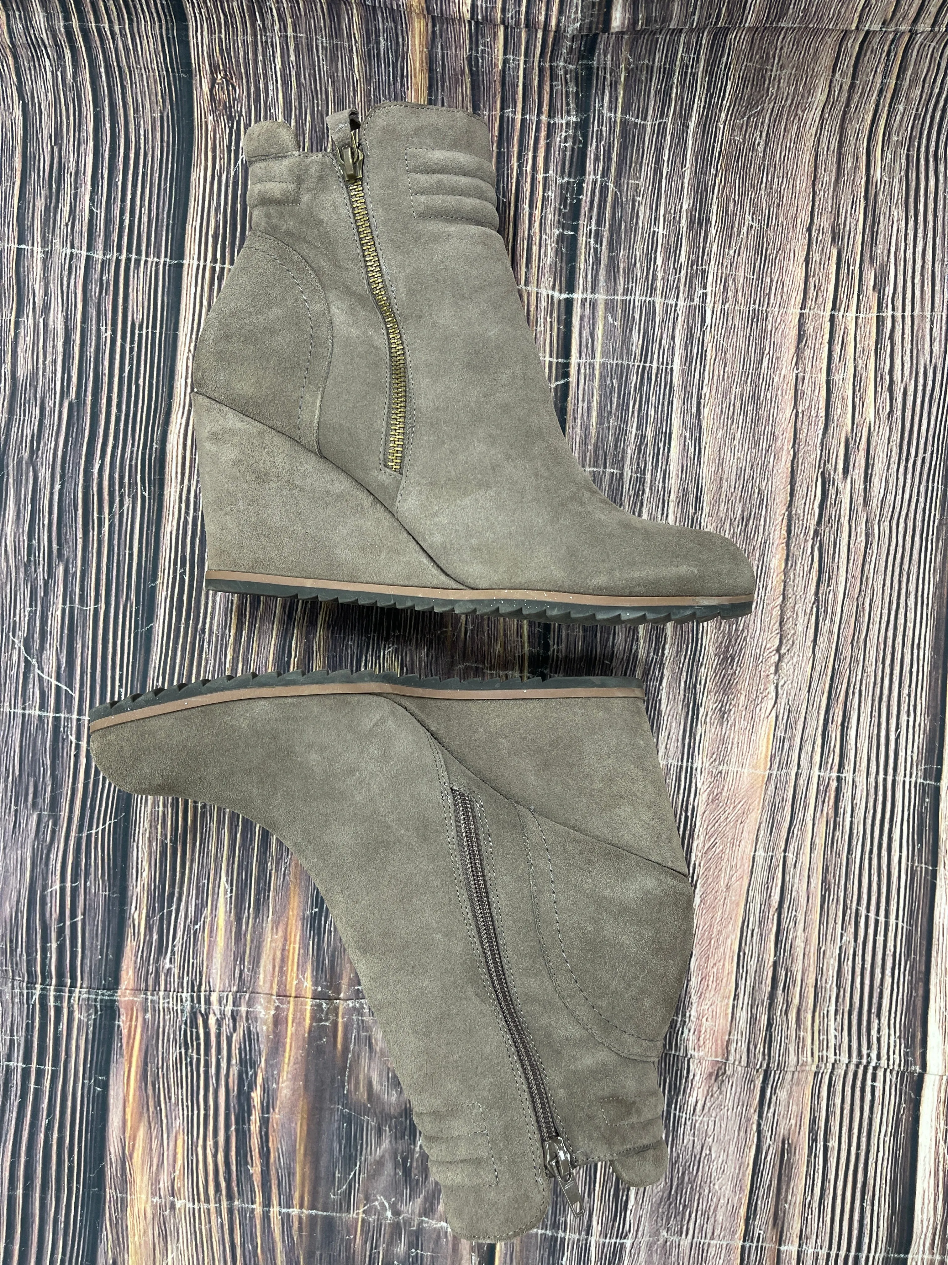 Boots Ankle Heels By Crown Vintage In Tan, Size: 11