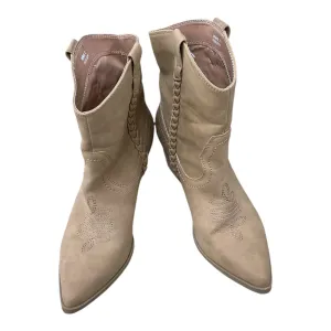 Boots Ankle Heels By Dolce Vita In Tan, Size: 7