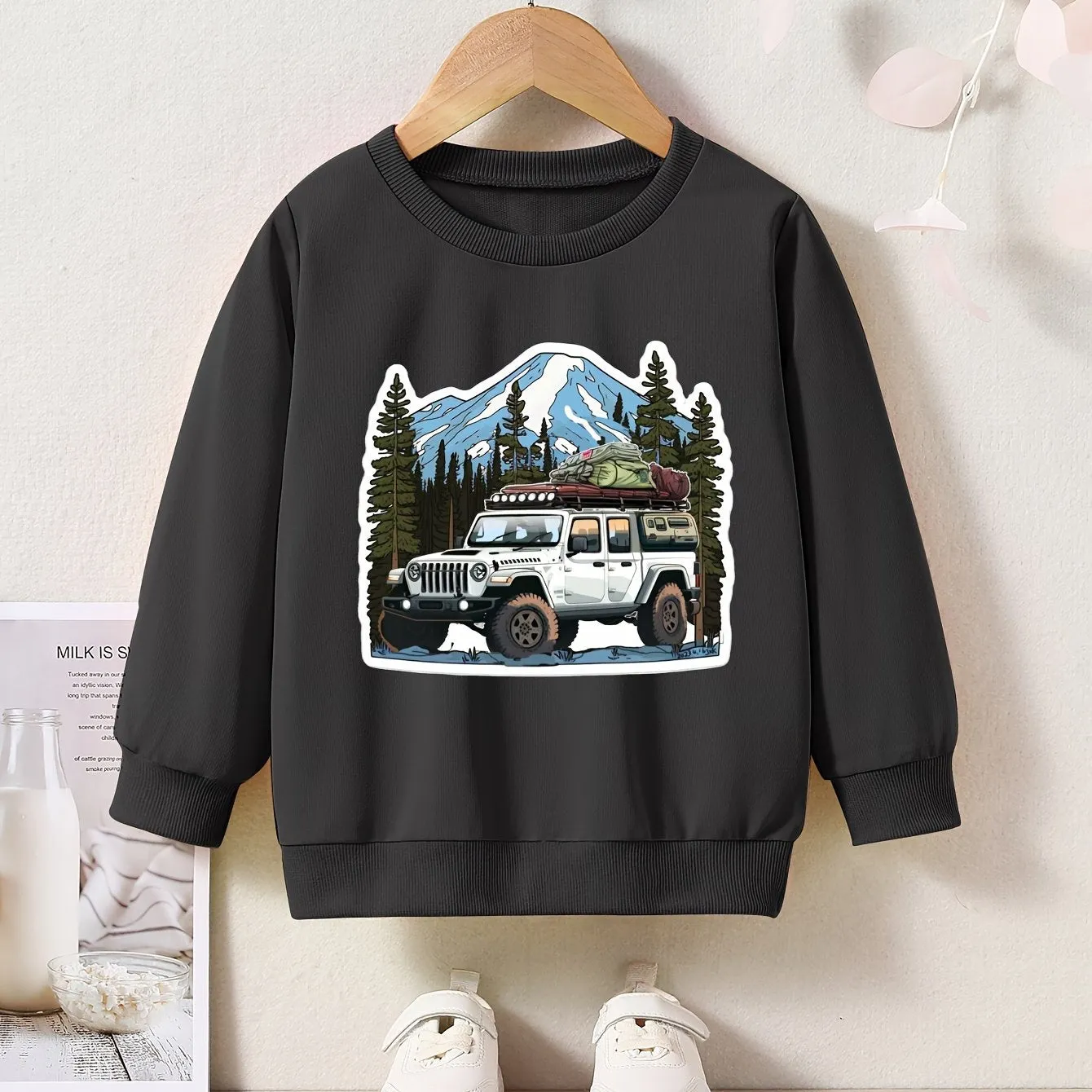 Boys Random Print Crew Neck Sweatshirt - Soft, Lightweight, Slightly Stretchy Polyester Fabric for Comfortable Fit - Hand Wash Only, Perfect for Fall and Winter Seasons!