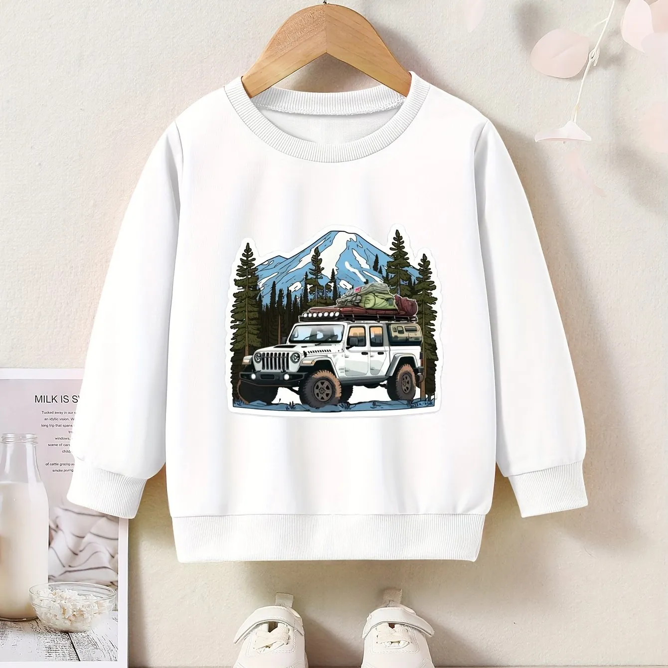 Boys Random Print Crew Neck Sweatshirt - Soft, Lightweight, Slightly Stretchy Polyester Fabric for Comfortable Fit - Hand Wash Only, Perfect for Fall and Winter Seasons!