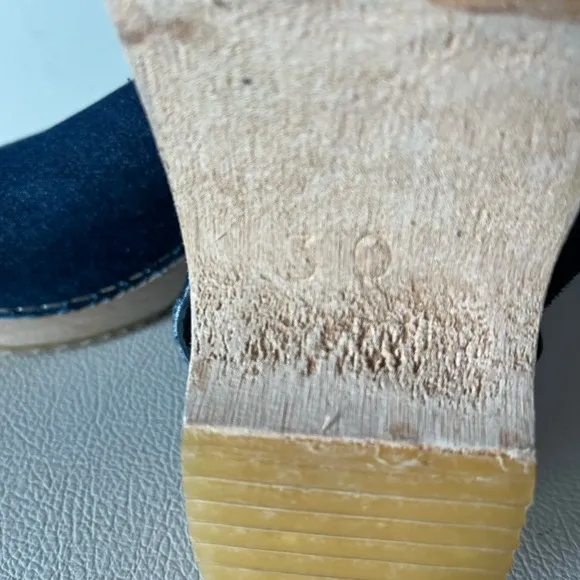 Cape Clogs‎ Made in Sweden Denim and Wood Clogs Girls Size 30