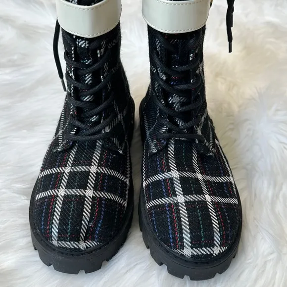 Charles &amp; Keith Gabine Check-Print Lace-Up Ankle Boots kids US 2 age 7.5