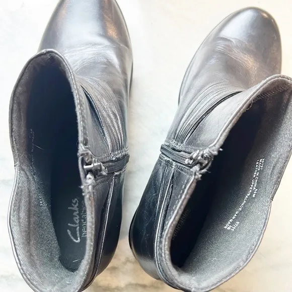 CLARKS Ingalls Mood Black Ankle Boots Booties 62746 size 8.5