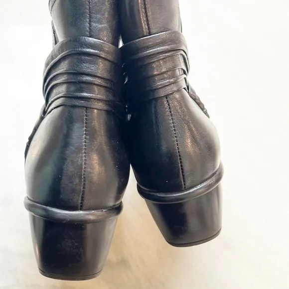 CLARKS Ingalls Mood Black Ankle Boots Booties 62746 size 8.5