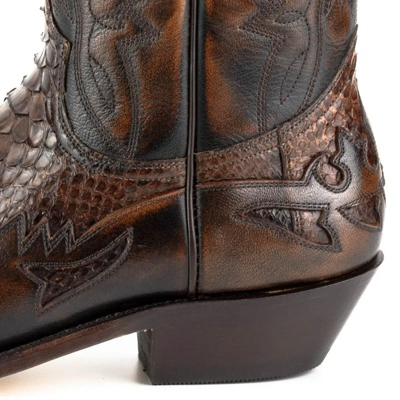 Cowboy Boots for Women and Men Handcrafted Brown Leather 1935 Texanas