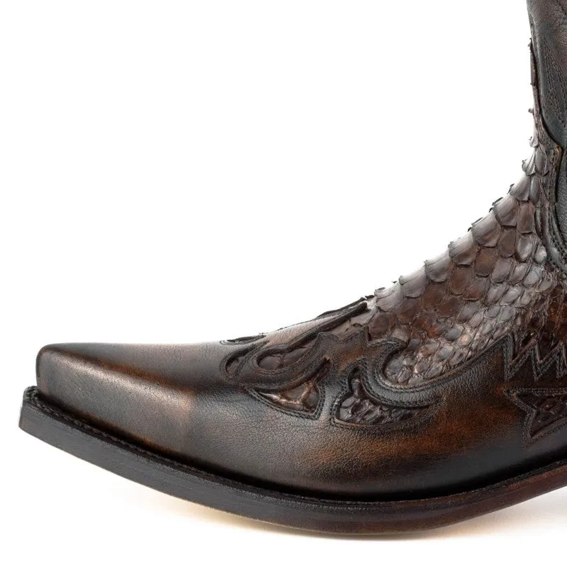 Cowboy Boots for Women and Men Handcrafted Brown Leather 1935 Texanas