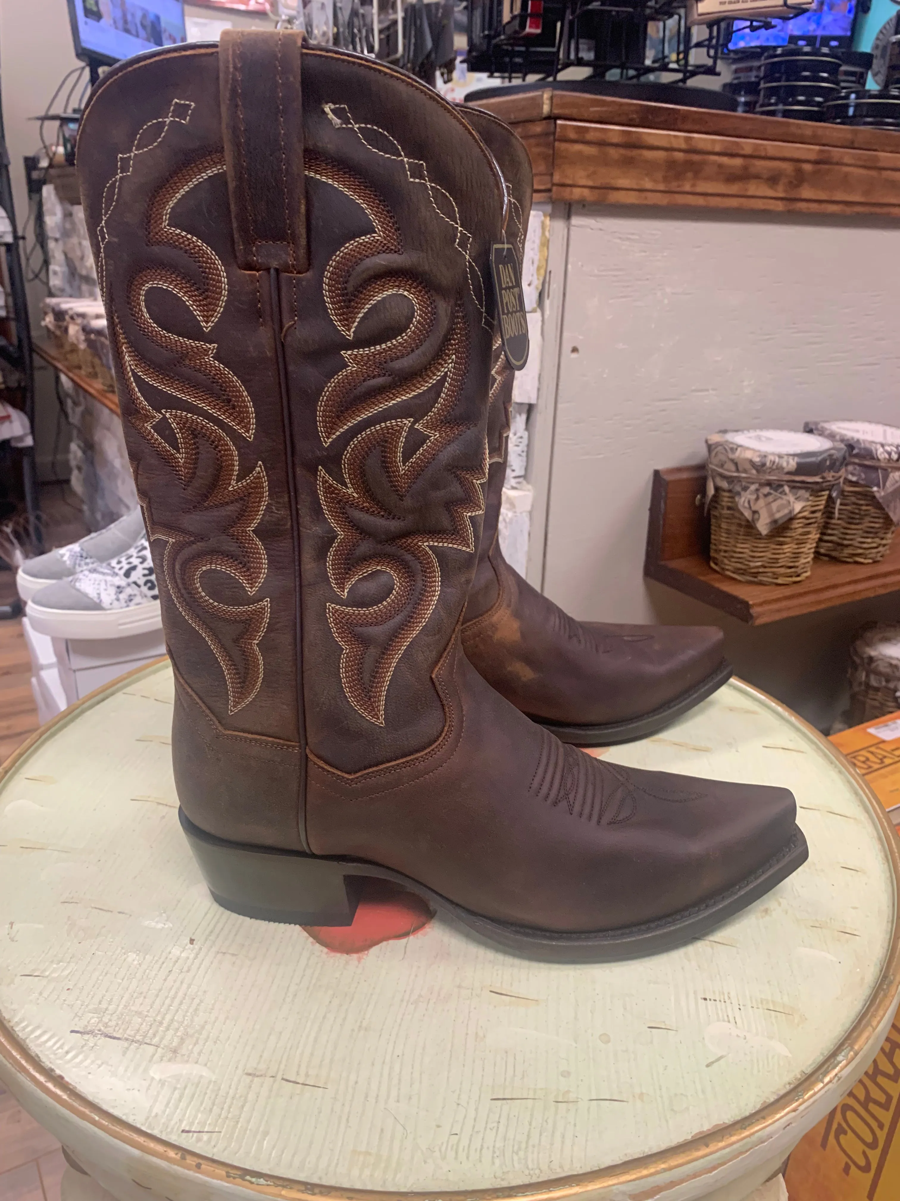 DAN POST MEN'S BAY APACHE SNIP TOE WESTERN BOOTS