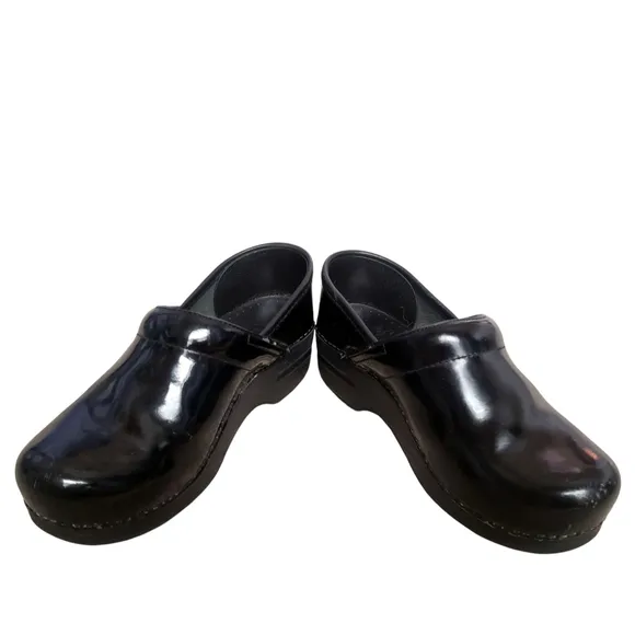 Dansko Clogs Black Womens 37/6.5-7 Professional Nursing Medical Contour Footbed