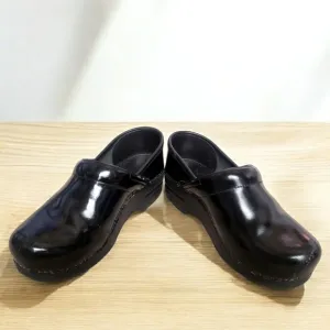 Dansko Clogs Black Womens 37/6.5-7 Professional Nursing Medical Contour Footbed