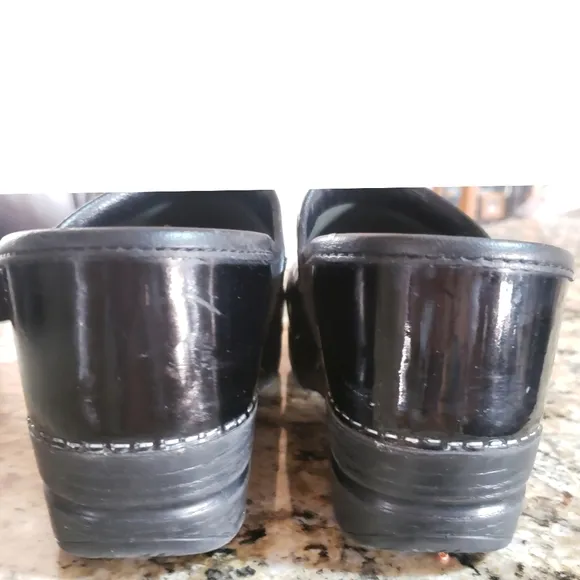 Dansko Clogs Black Womens 37/6.5-7 Professional Nursing Medical Contour Footbed