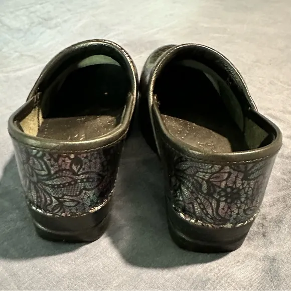 DANSKO PROFESSIONAL HENNA FLORAL PATENTCLOGS IRIDESCENT SIZE 36 US Size 5.5-6