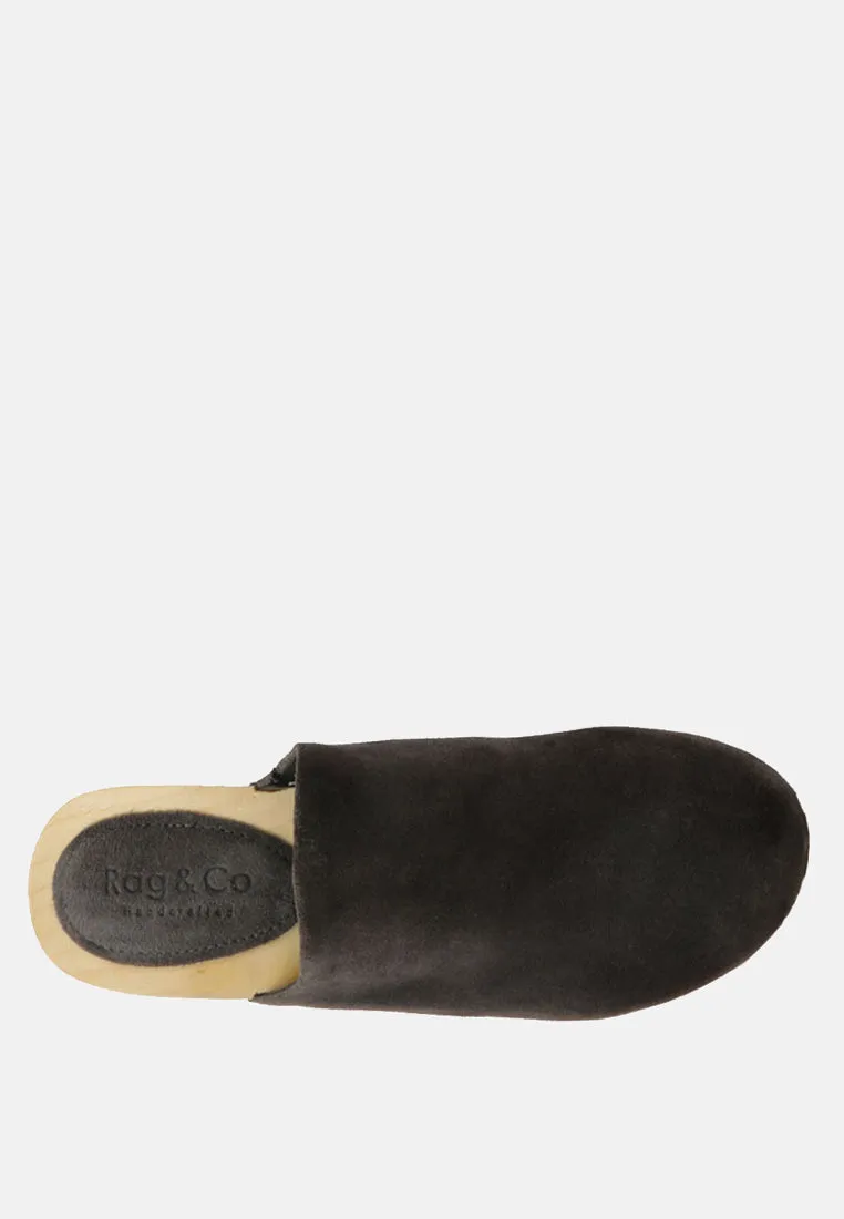 Darcie Suede Clogs By Ruw
