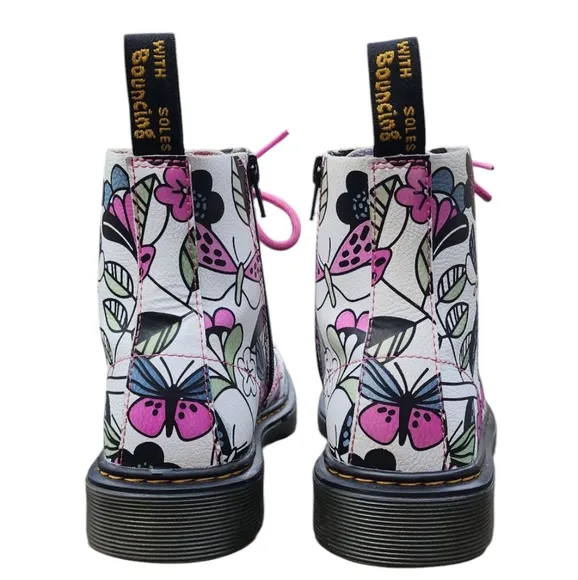 Dr. Martens Girls 1460 Pascal Boots