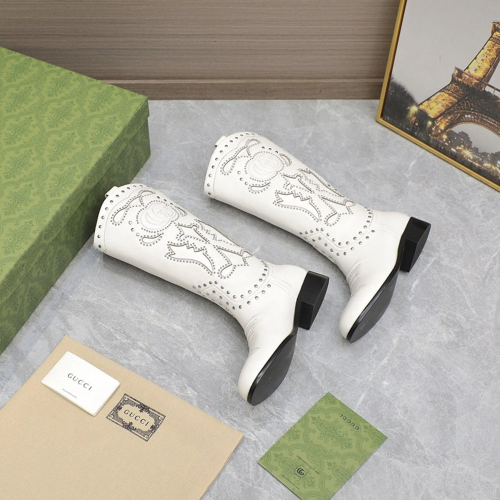 GG WOMEN'S BOOT WITH DOUBLE G AND STUDS WHITE