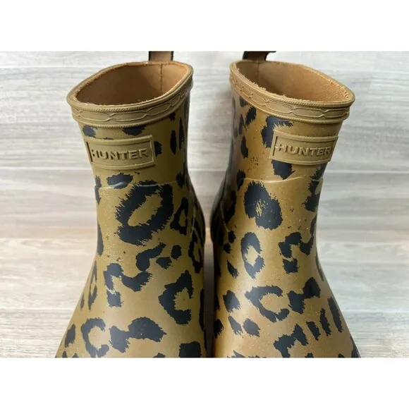 Hunter Women's Rain Boots Brown Refined Short Ankle Biker Cheetah Black Sz 6