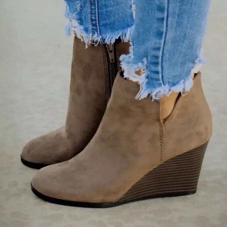 'Ilythia' Suede Ankle Boots