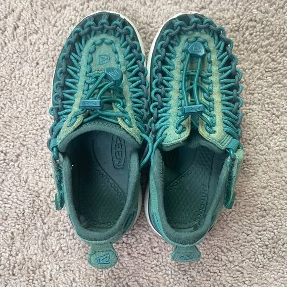 KEEN Uneek Sandals Big Kids 11 Green Cord Woven Slip-On Water Friendly Sport