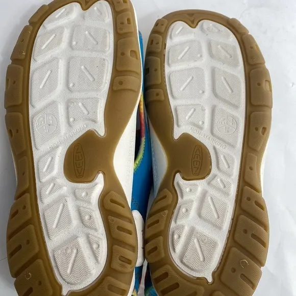 Keen x Knotch Creek blue tie dye water sandals size 4 NWOB