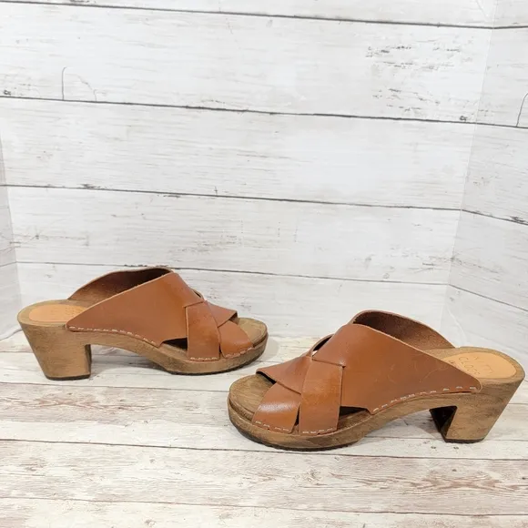 Kitty Clogs Sweden Aventyr mid heel clog mules