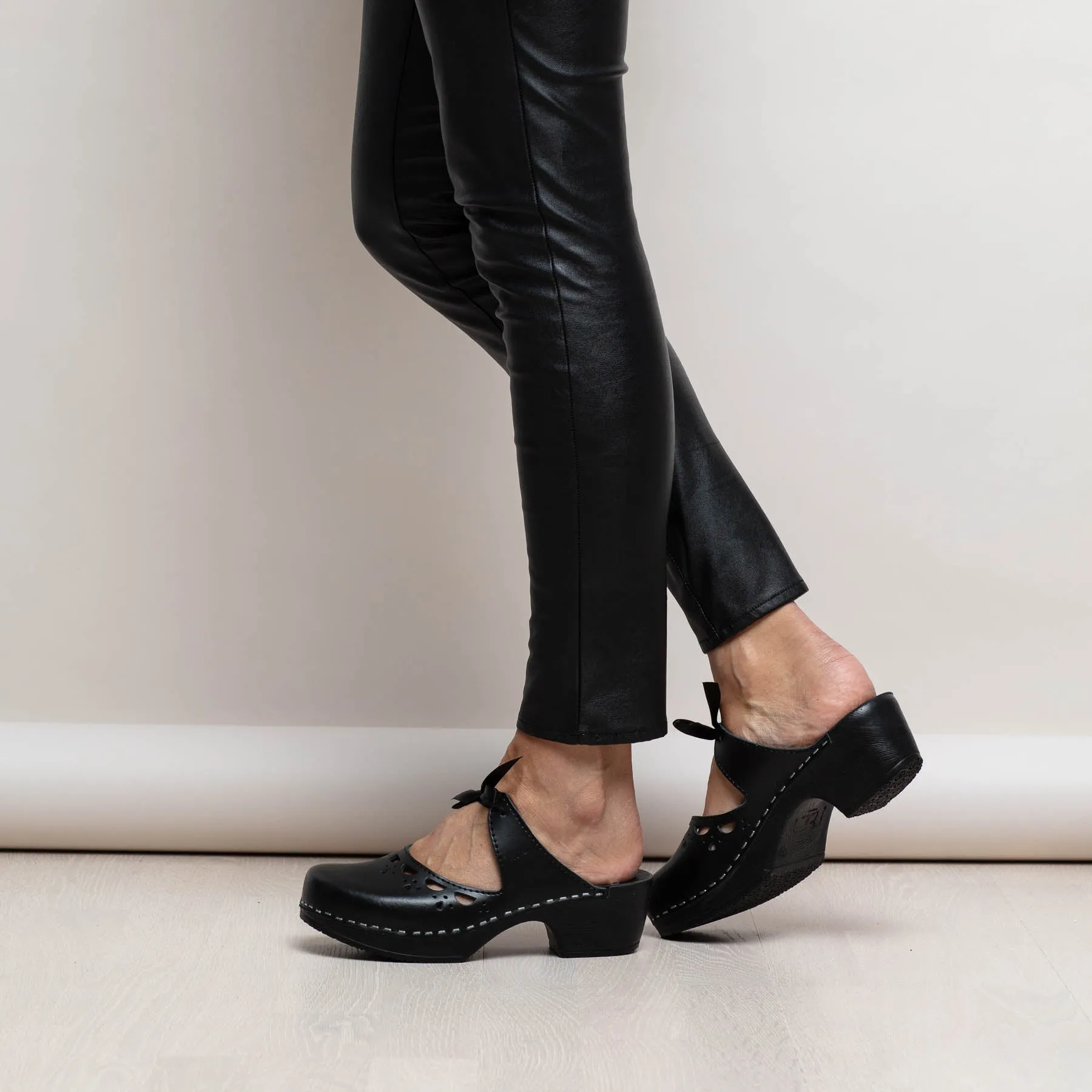 Knyta Black - clogs