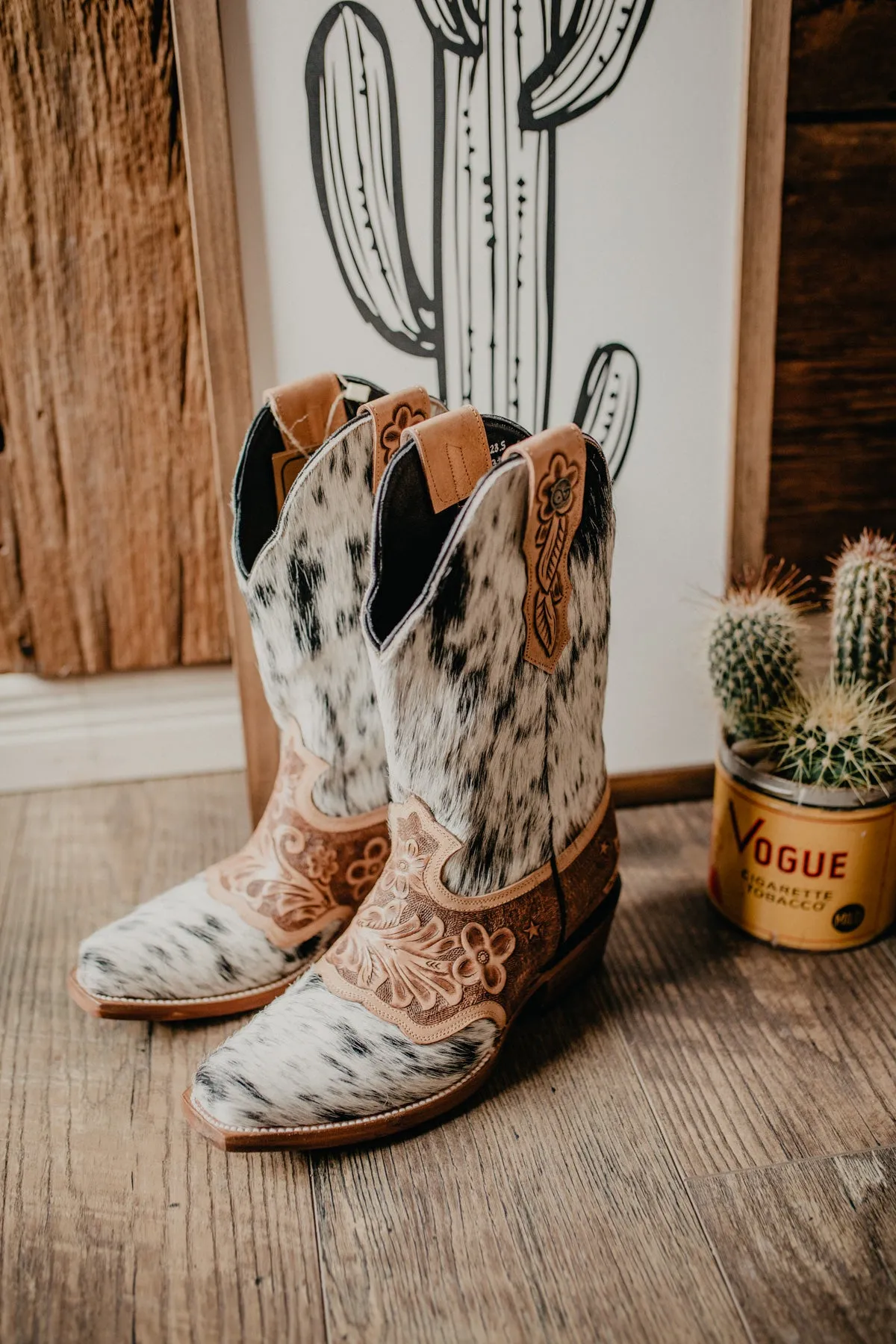 Magnolia Cowhide and Leather Tooled Boot by Stiefeld - Size 6.5
