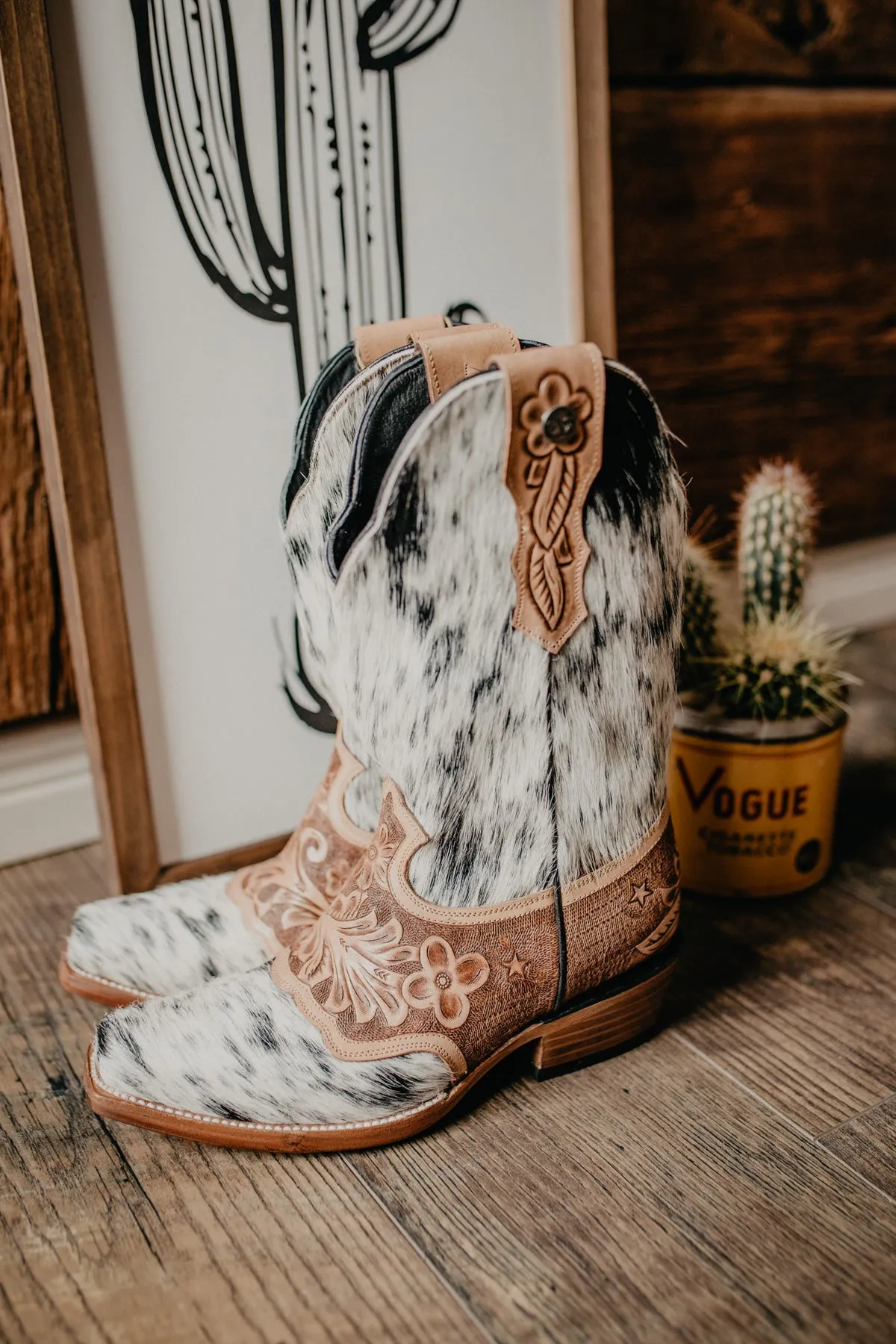 Magnolia Cowhide and Leather Tooled Boot by Stiefeld - Size 6.5