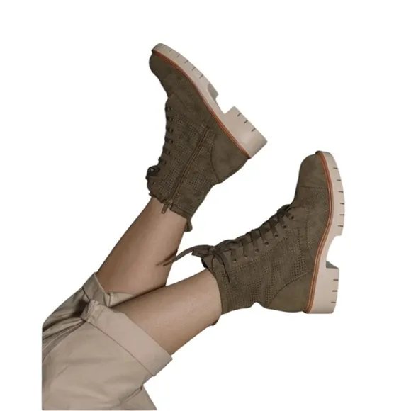 MIA Olive Ankle Boots with Chunky Sole and Lace-Up Design, Size 6.5