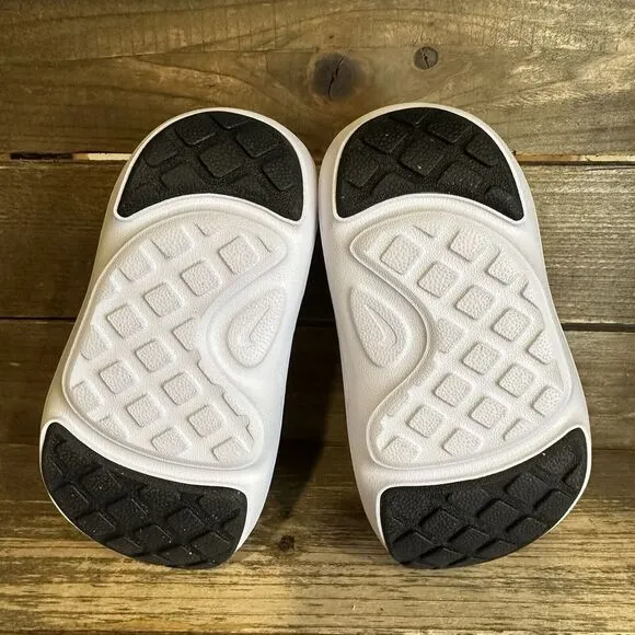 New $55 Little Kids Nike Aqua‎ Swoosh Water/Land Blk/White Shoes Sandals Size 8C