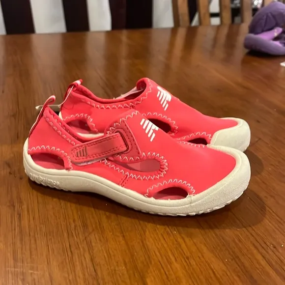 New Balance Kids Cruiser Sandals Water Shoes new Toddlers Size 10 Girls