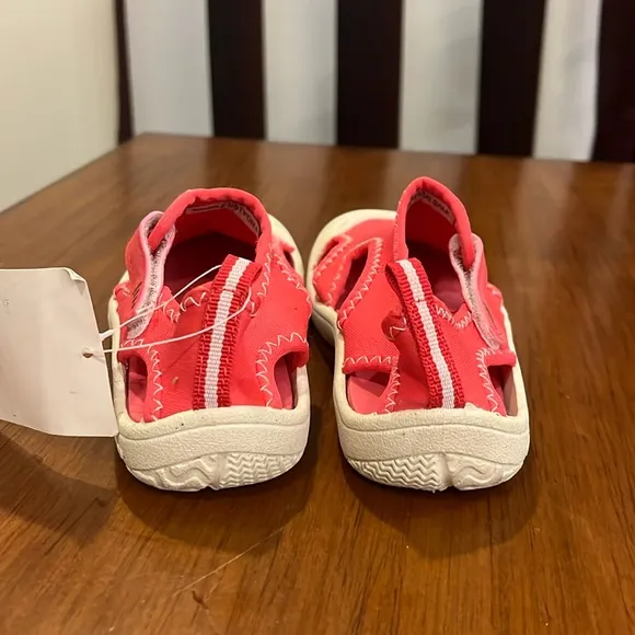 New Balance Kids Cruiser Sandals Water Shoes new Toddlers Size 10 Girls
