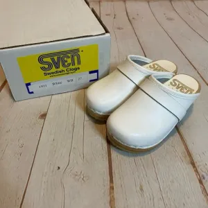 New in Box Sven White Leather and Natural Wood Swedish Clogs Size 27