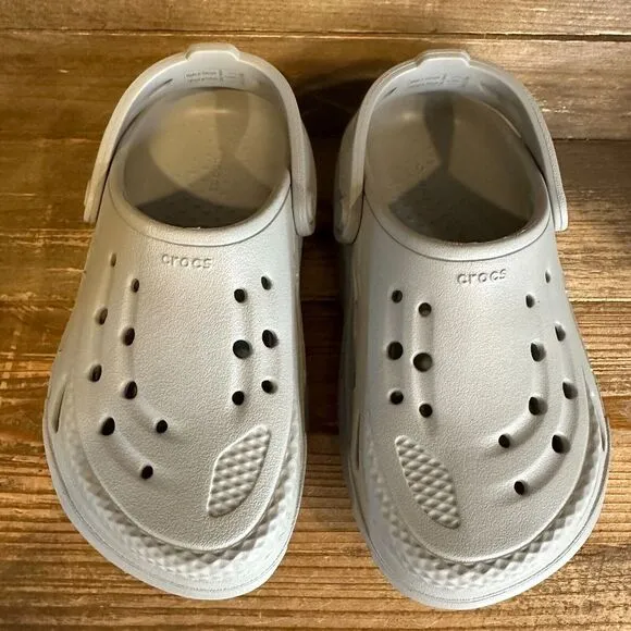 New‎ NWT Childrens Kids Crocs Off Grid Gray Comfort Clogs Sandals Shoes Size 1 Y