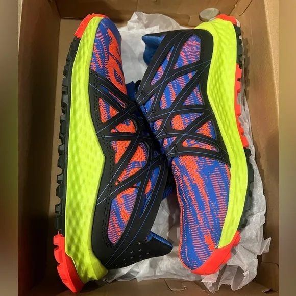 NIB- ADIDAS VIGOR BOUNCE J MENS SZ- 7