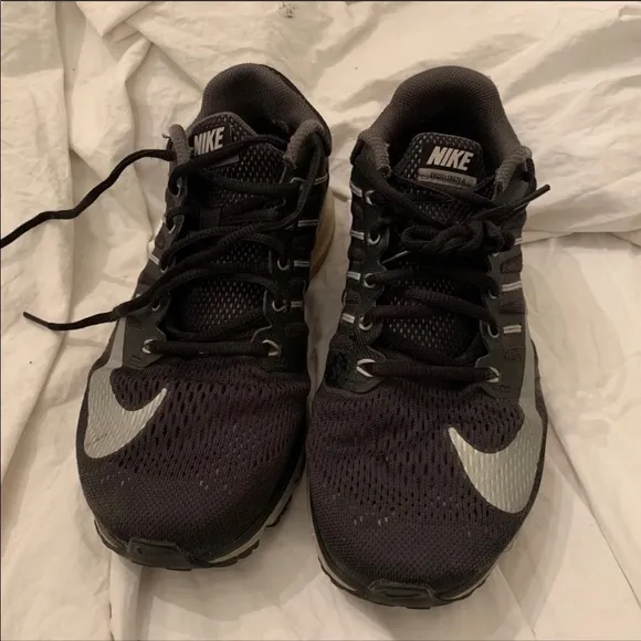 Nike Men's Air Max Excellerate 4 Running Shoe 8.5