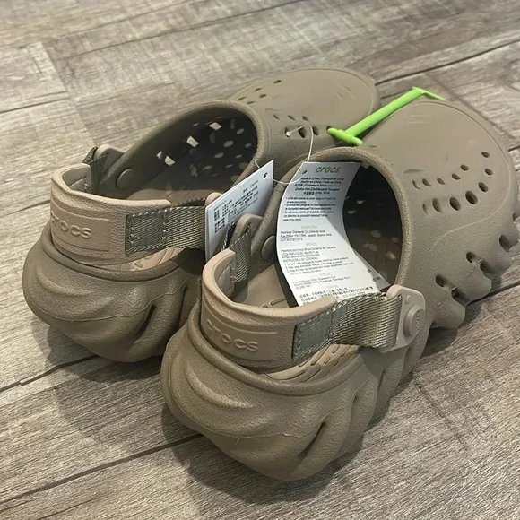 NWOB!! Crocs - Echo Clogs - Tan - Juniors Size 3